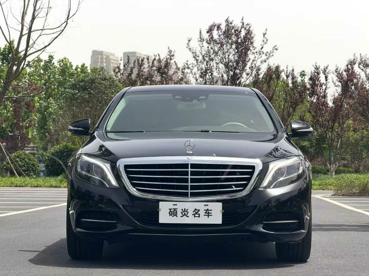 奔馳 V級(jí)  2016款 V 260 L 尊貴加長(zhǎng)版圖片