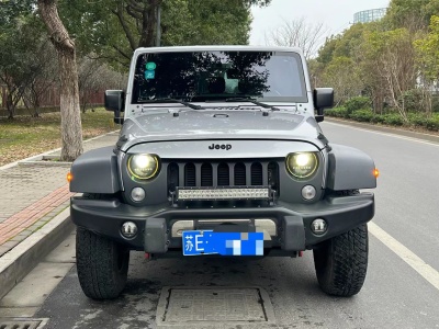 牧马人(进口)图片 jeep 3.0l sahara 四门舒享版