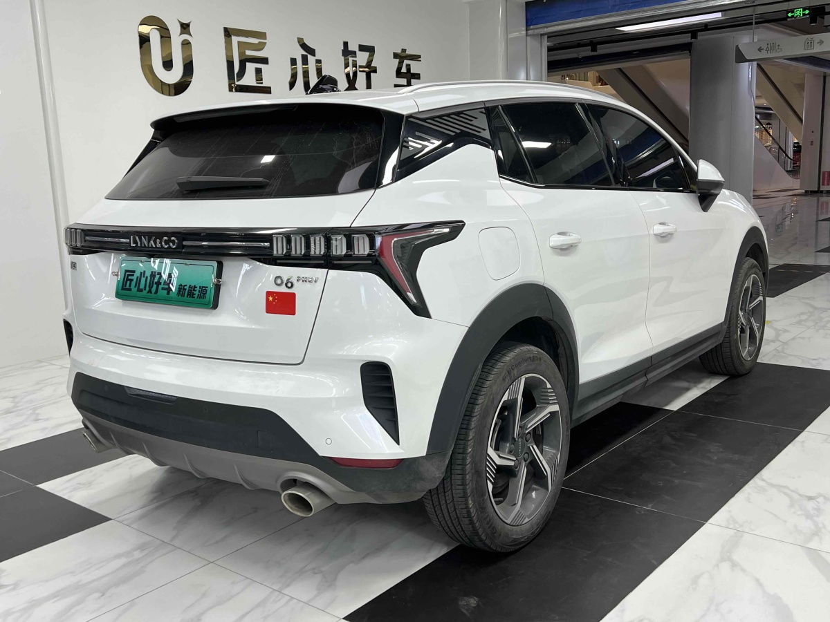 領(lǐng)克 領(lǐng)克06新能源  2022款 PHEV 84KM續(xù)航版 Pro圖片