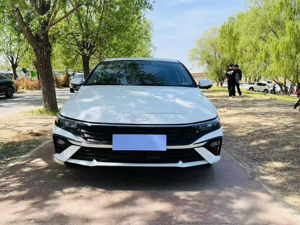 現(xiàn)代 伊蘭特  2023款 1.5L CVT GLX精英版圖片