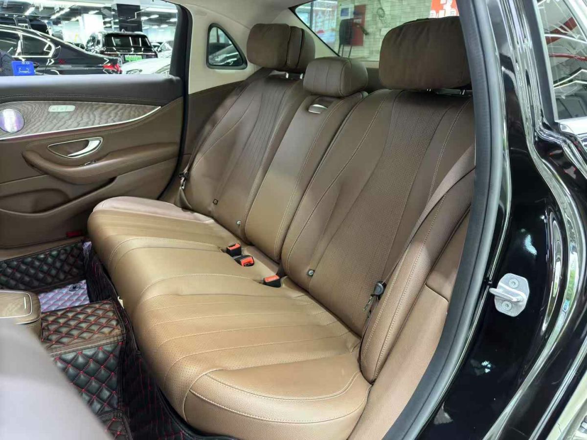 奔馳 奔馳E級(jí)  2021款 E 300 L 豪華型圖片