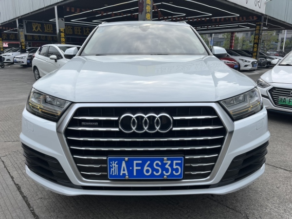 奥迪 奥迪Q7  2016款 40 TFSI S line运动型