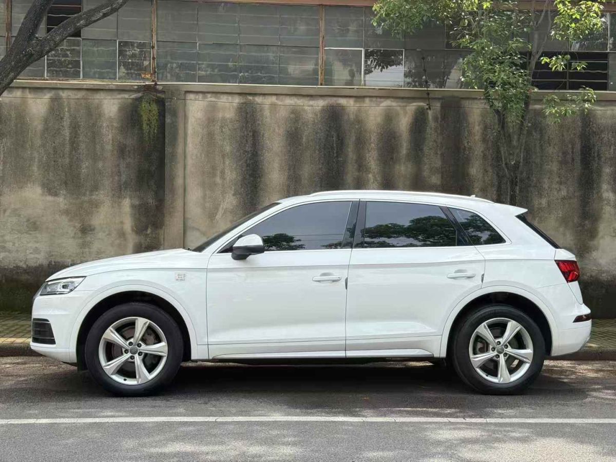 奧迪 奧迪Q3  2019款  35 TFSI 時尚動感型圖片