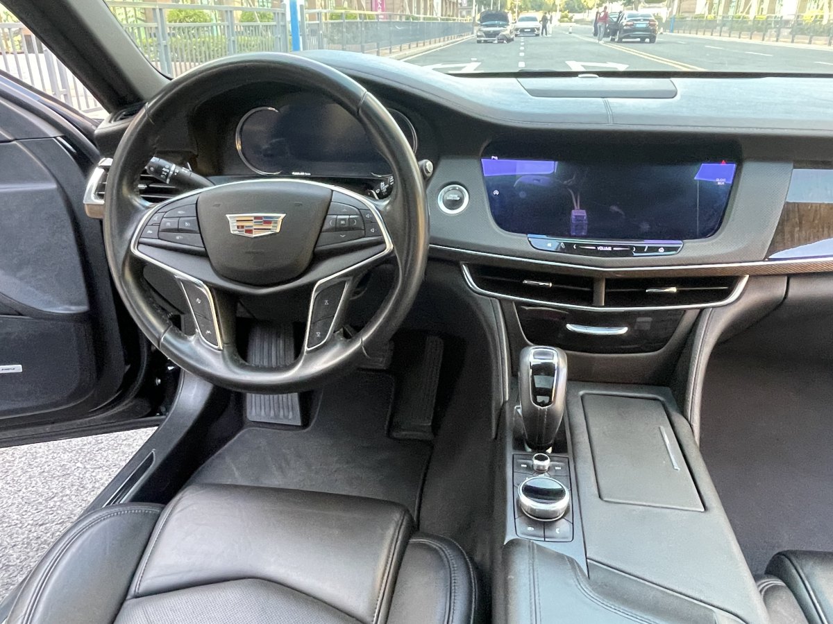 凱迪拉克 CT6  2019款 28T 豪華型圖片