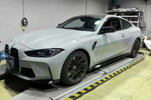 寶馬M4 寶馬 M4敞篷轎跑車 M xDrive 雷霆版