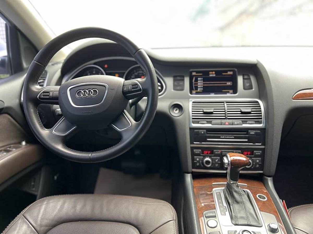 奧迪 奧迪Q7  2014款 35 TDI 越野型圖片