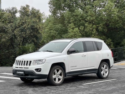 2012年10月 Jeep 指南者(進口) 2.4L 四驅豪華導航版圖片