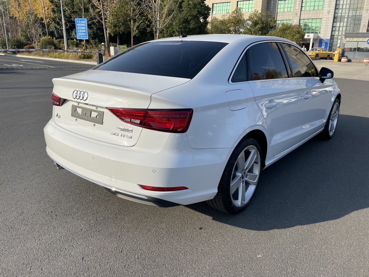 奧迪 奧迪A3  2019款 Limousine 35 TFSI 風(fēng)尚型 國(guó)VI圖片