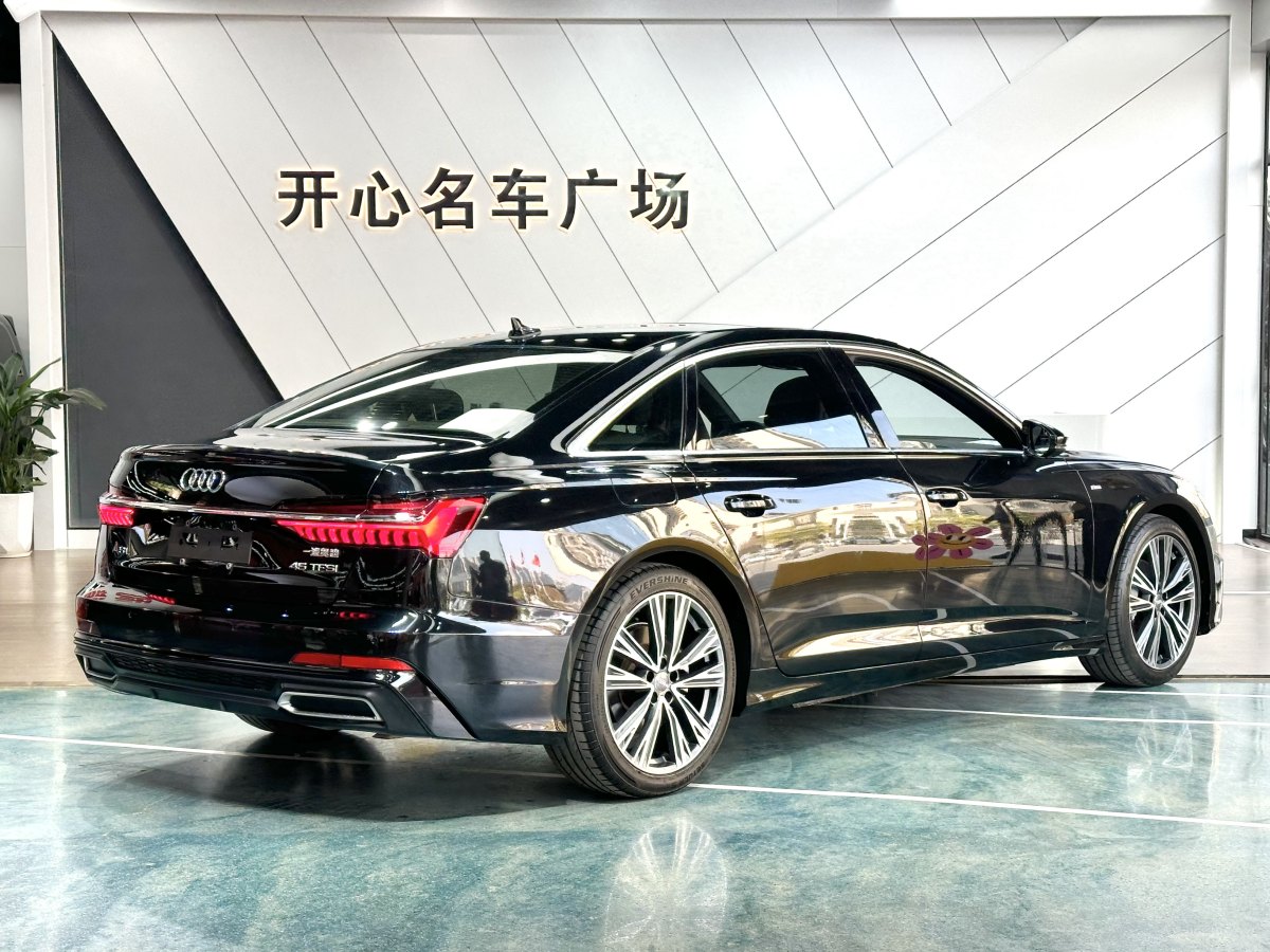 奧迪 奧迪A6L  2021款 45 TFSI 臻選動(dòng)感型圖片