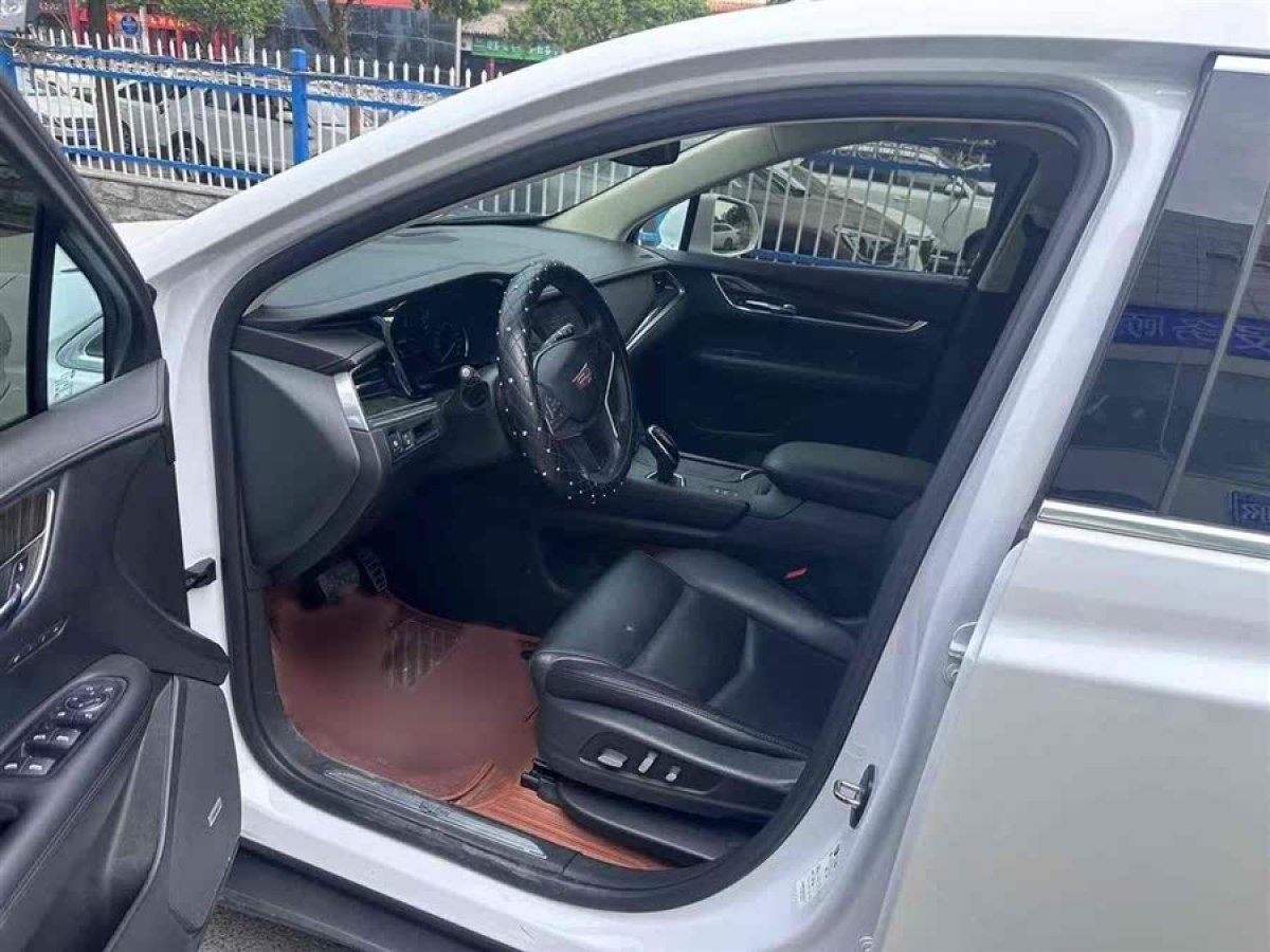 凱迪拉克 XT5  2018款 28T 四驅(qū)豪華型圖片