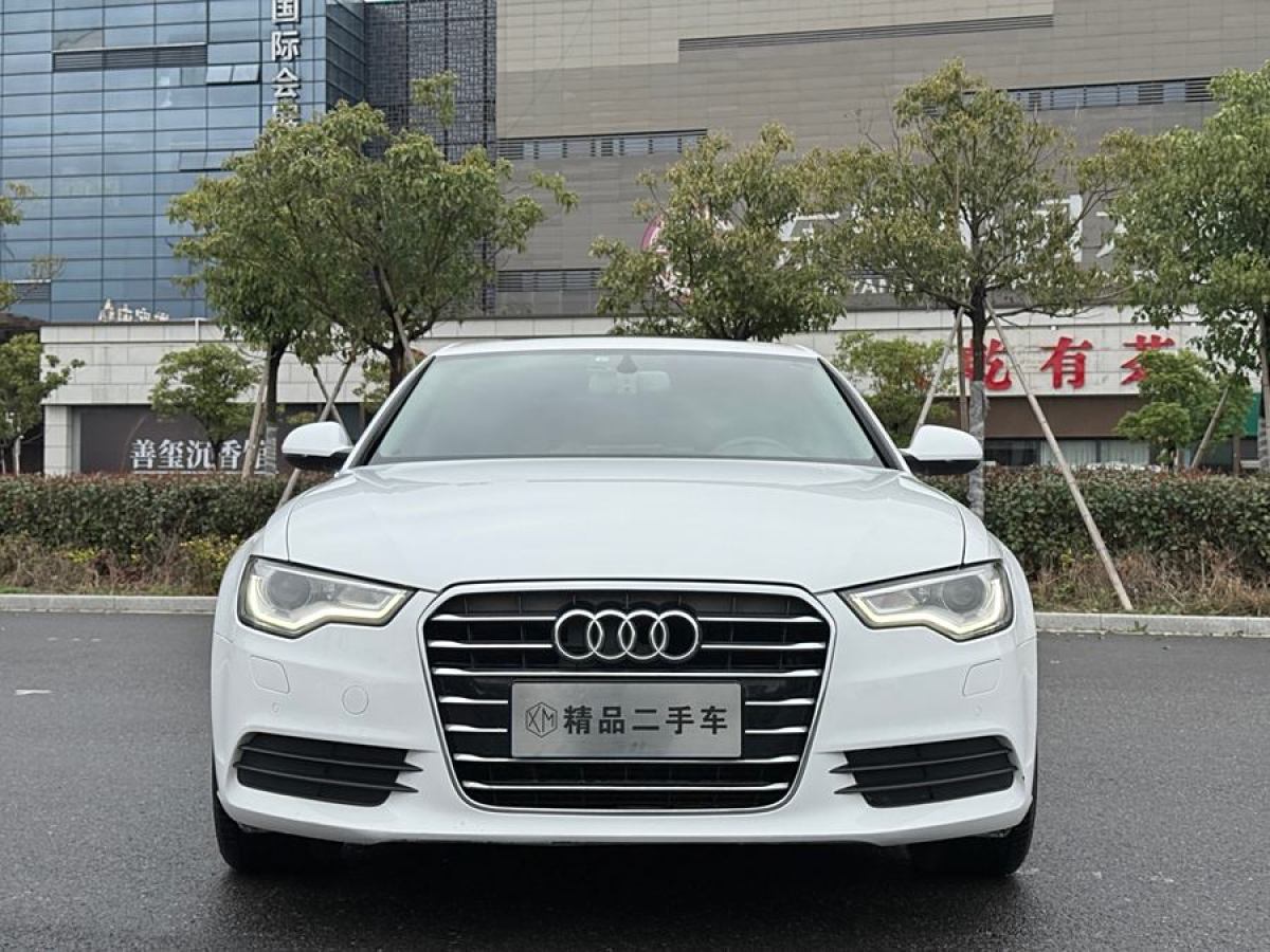 奧迪 奧迪A6L  2014款 TFSI 標(biāo)準(zhǔn)型圖片