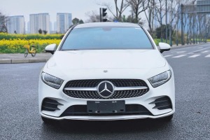 奔馳A級 奔馳  改款 A 180 L 運動轎車