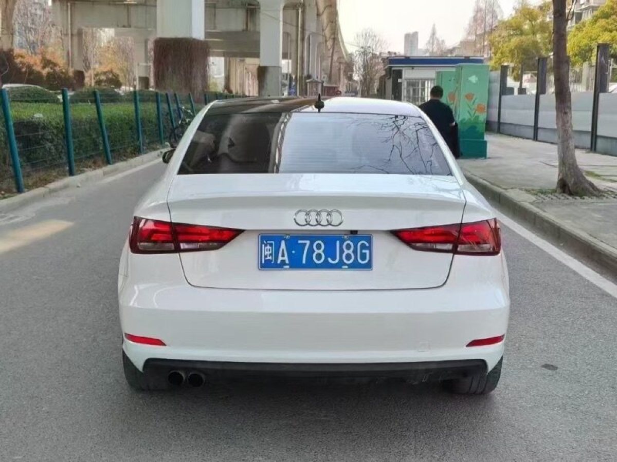 奧迪 奧迪A3  2014款 Sportback 35 TFSI 自動進(jìn)取型圖片