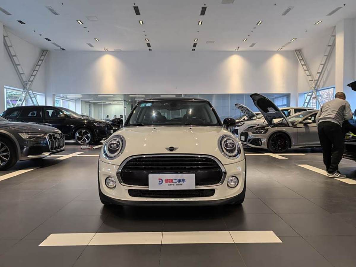 MINI MINI  2019款 1.5T COOPER 經(jīng)典派圖片