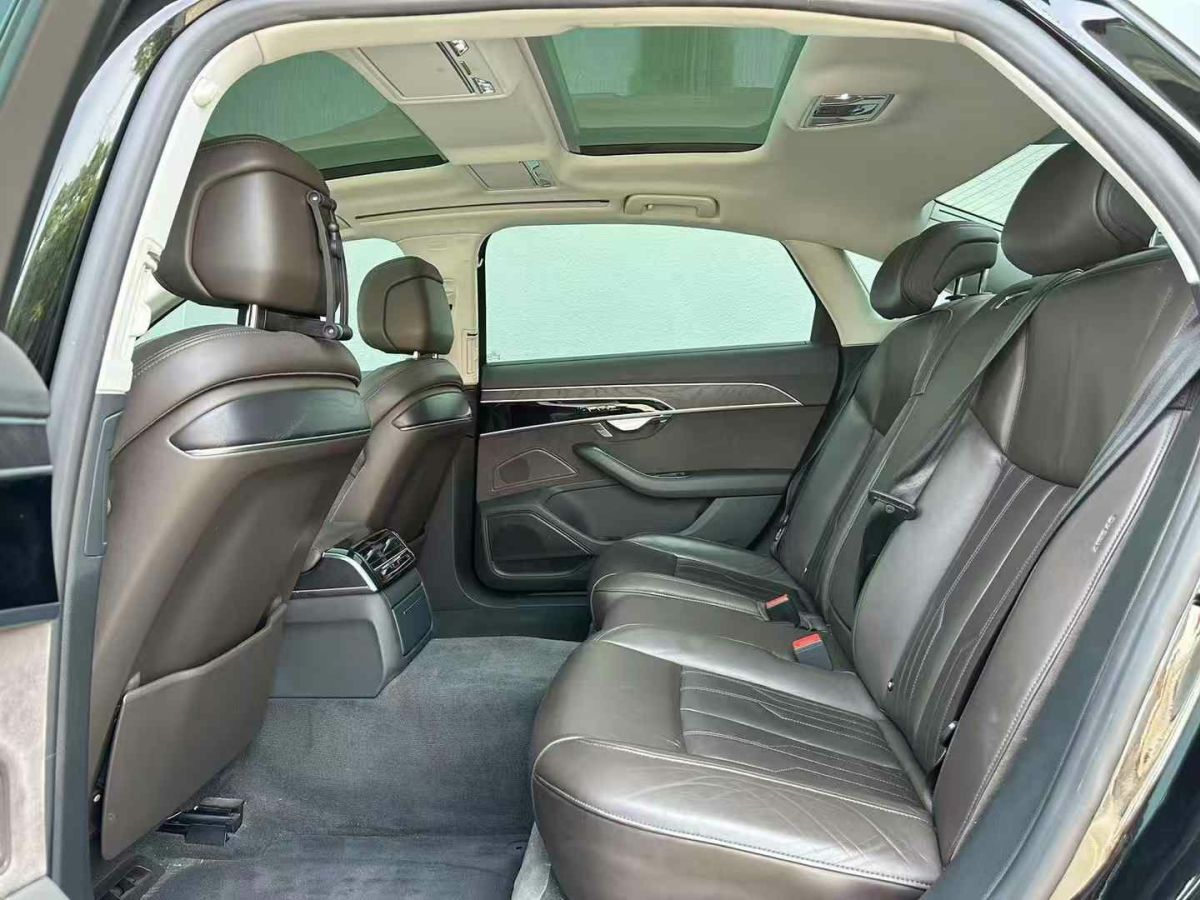 奧迪 奧迪S8  2020款 S8L 4.0TFSI quattro圖片