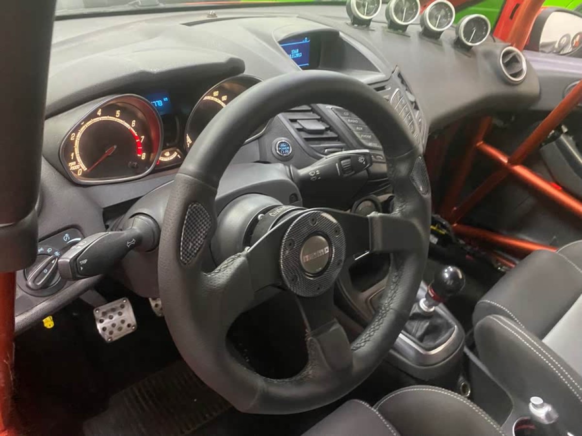 福特 福克斯  2013款 2.0T ST 橙色版圖片