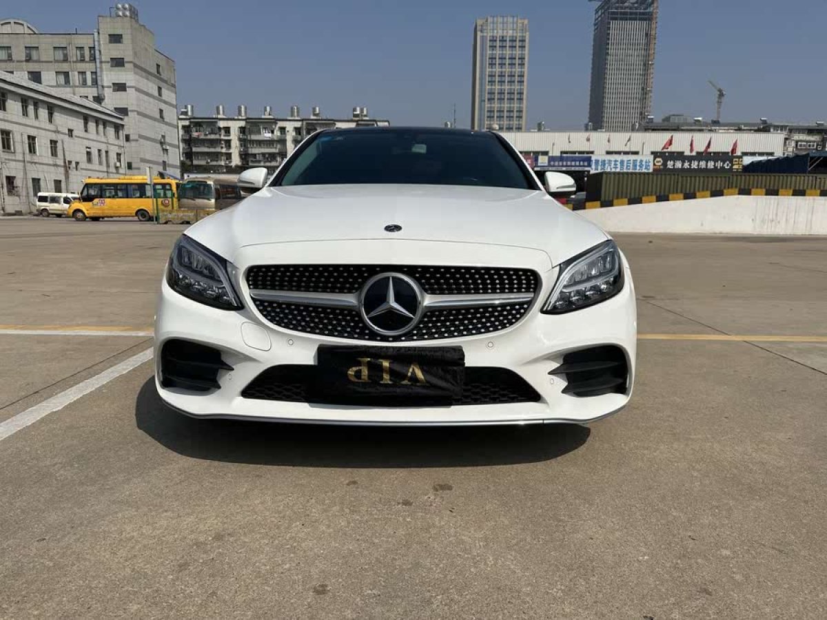 奔馳 奔馳C級  2019款 改款 C 260 L 運(yùn)動版圖片