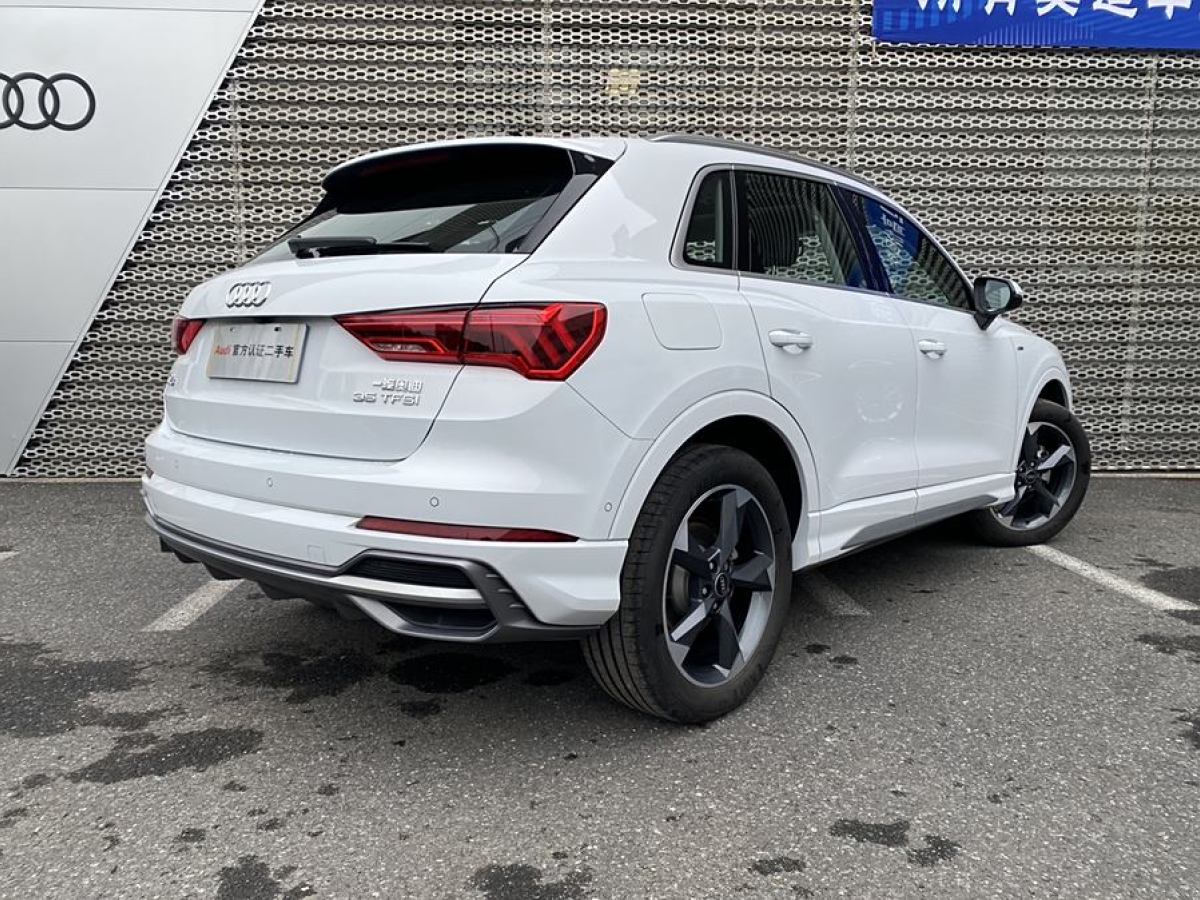 奧迪 奧迪Q3  2019款  35 TFSI 時尚動感型圖片