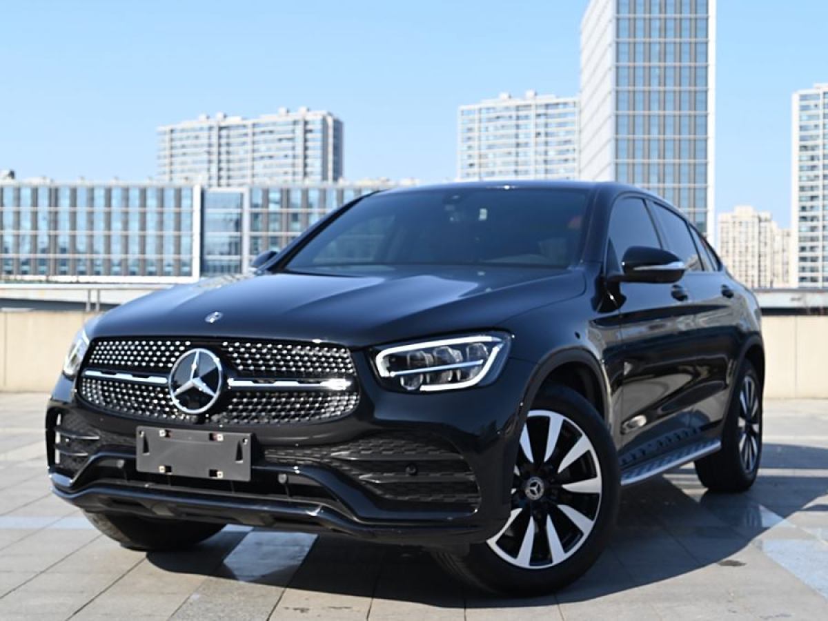 奔馳 奔馳GLC  2022款 改款 GLC 260 4MATIC 轎跑SUV圖片