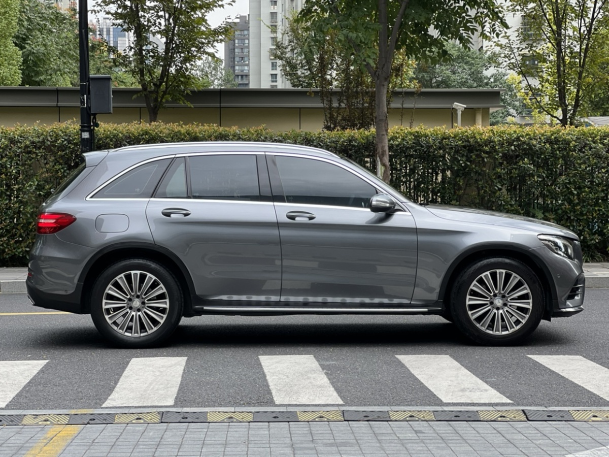 奔馳 奔馳GLC  2017款 GLC 260 4MATIC 動(dòng)感型圖片