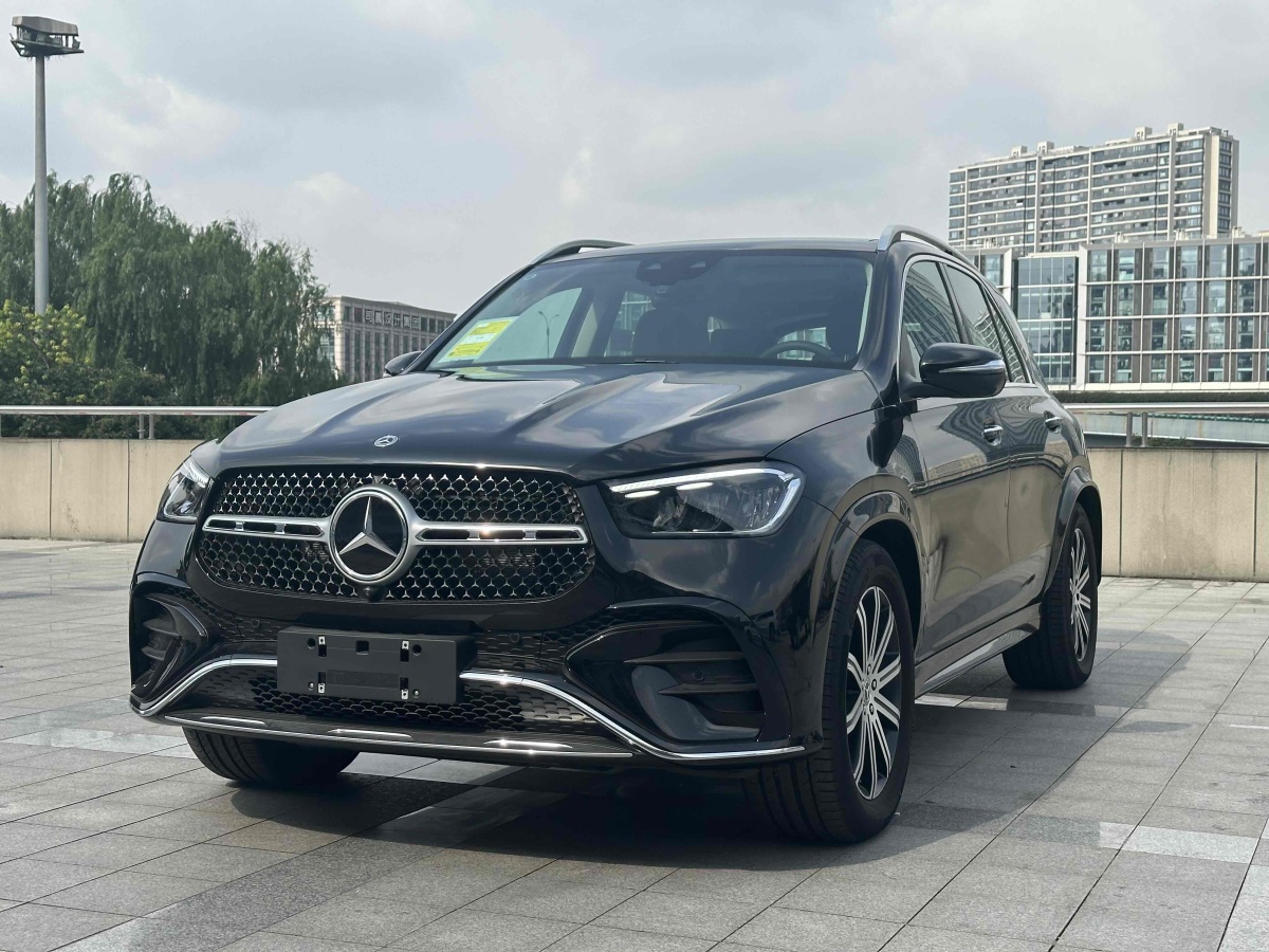 奔馳 奔馳GLE  2023款 GLE 350 4MATIC 時(shí)尚型圖片