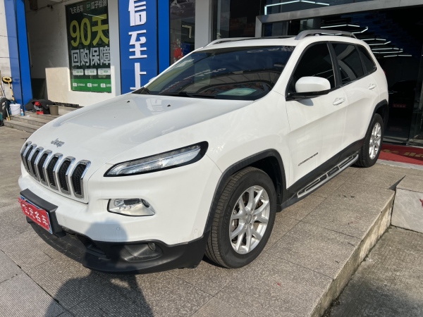 Jeep 自由光  2016款 2.0L 优越版