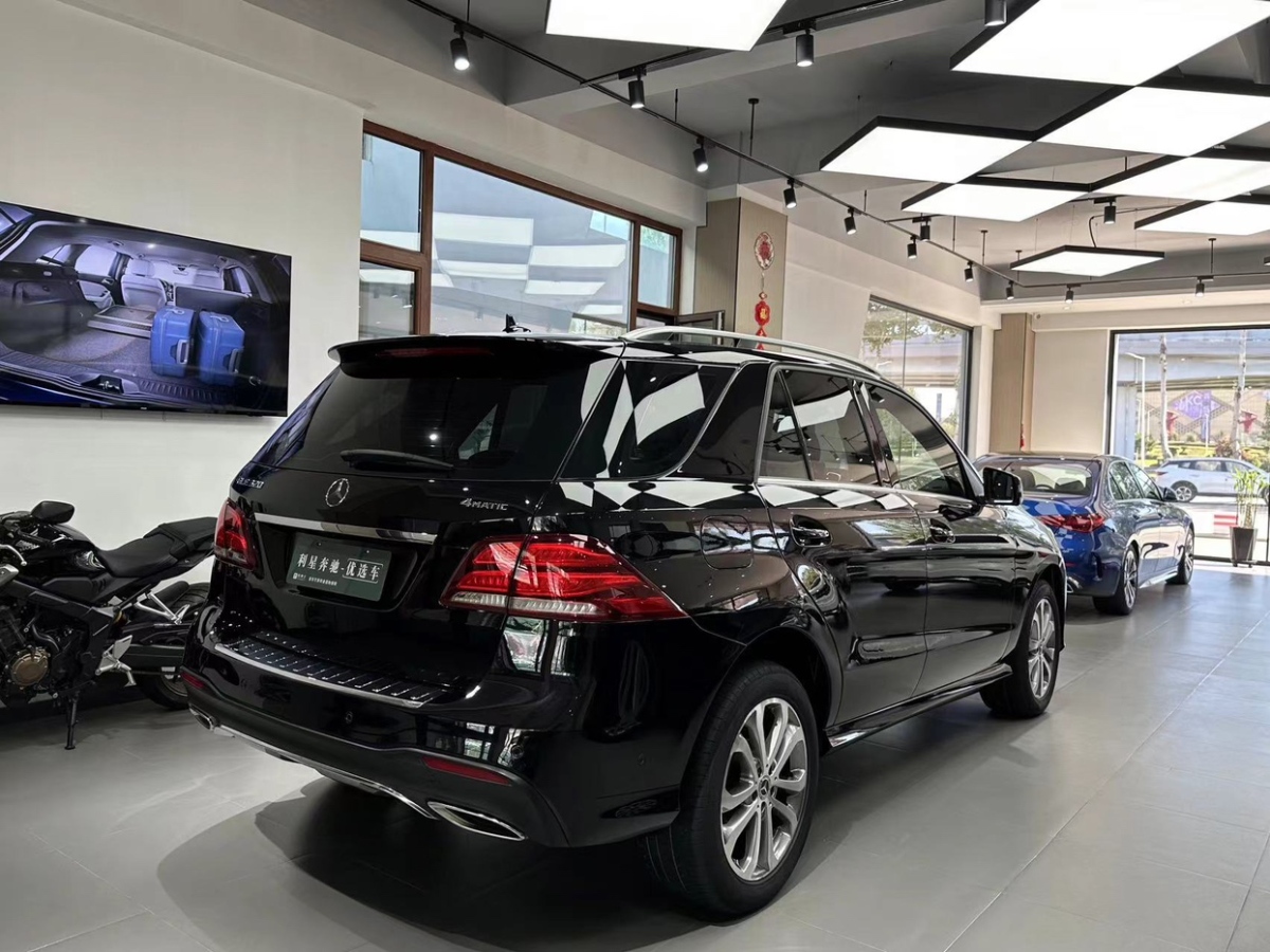 2018年4月奔馳 奔馳GLE  2018款 GLE 320 4MATIC 動感型臻藏版