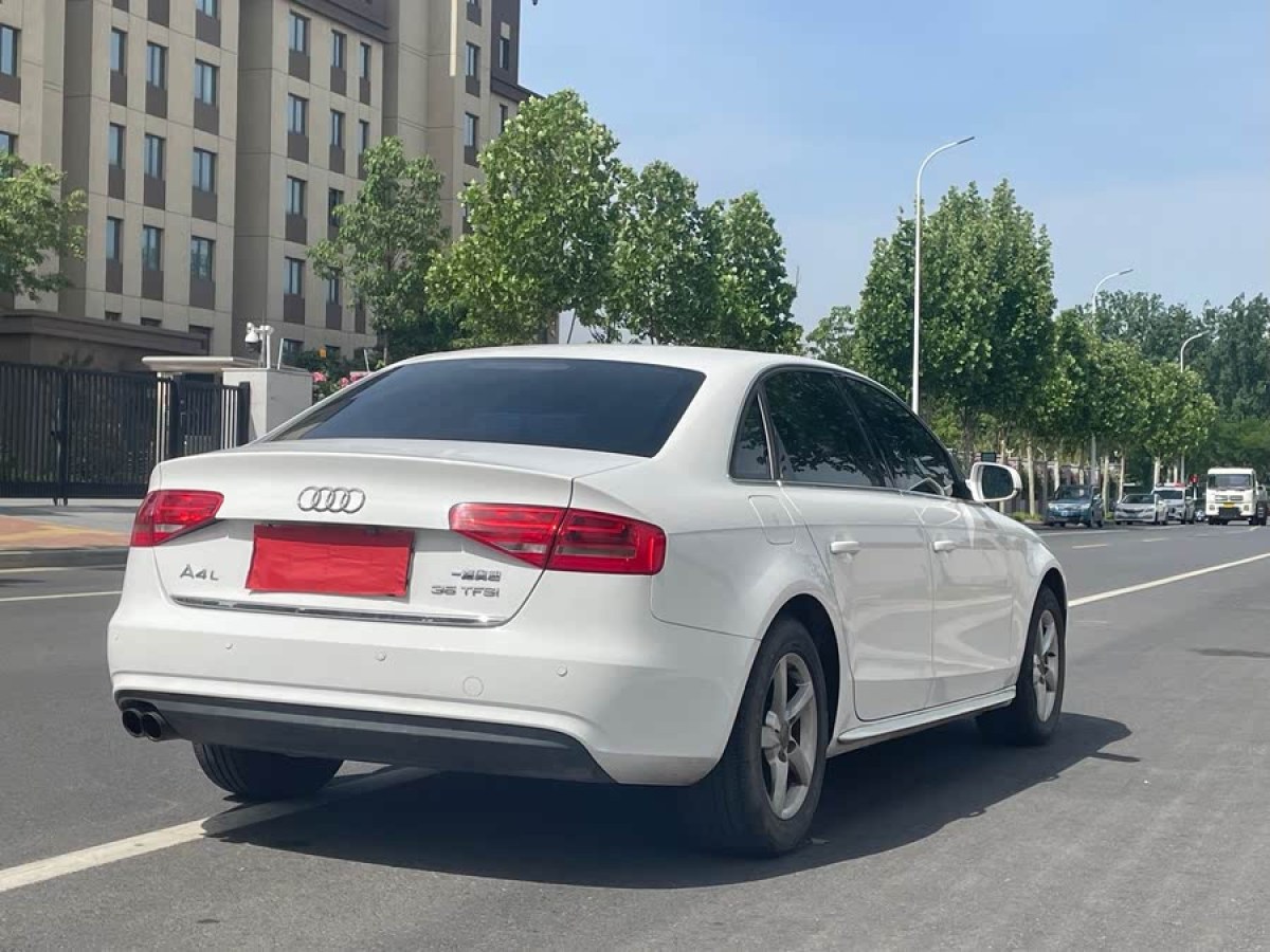 奧迪 奧迪A4L  2013款 35 TFSI 自動舒適型圖片