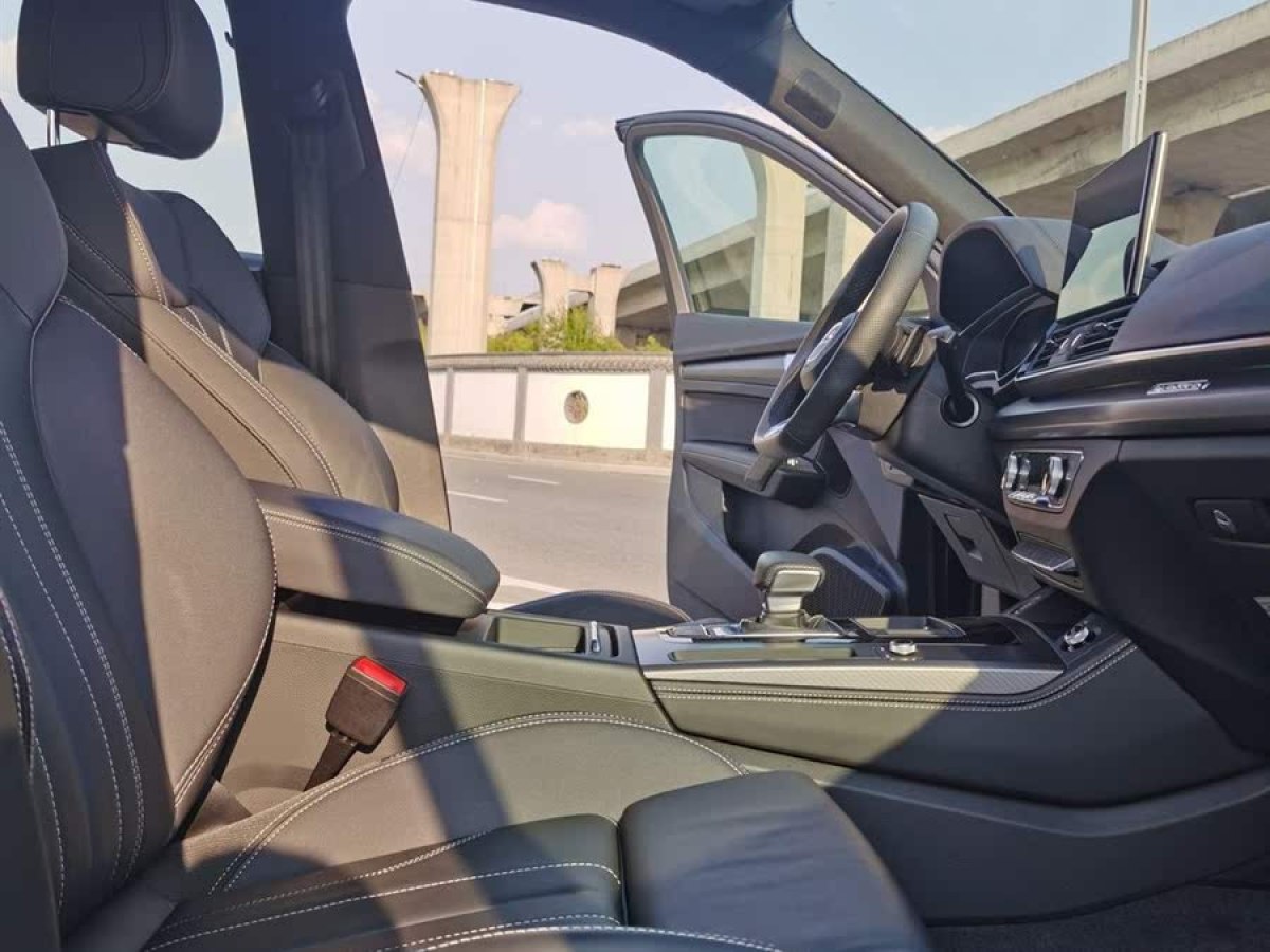 奧迪 奧迪Q5L  2024款 45 TFSI 豪華動感型圖片