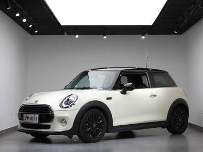 2019年11月 MINI COUNTRYMAN 1.5T COOPER 經(jīng)典派圖片