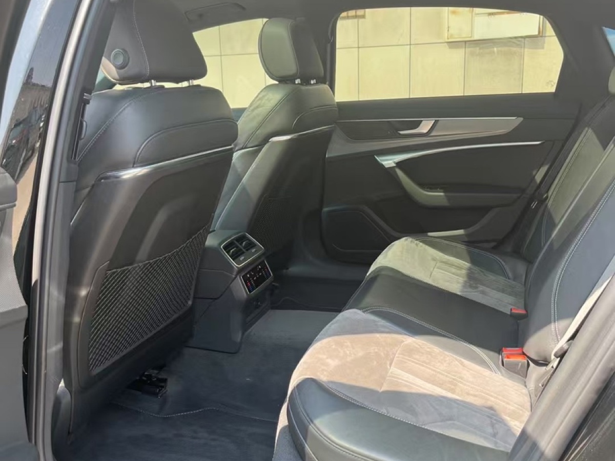 奧迪 奧迪A6L  2022款 45 TFSI 臻選動(dòng)感型圖片