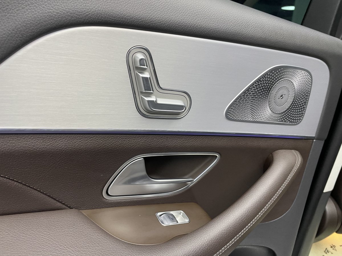 奔驰 奔驰GLE  2020款 改款 GLE 450 4MATIC 动感型图片