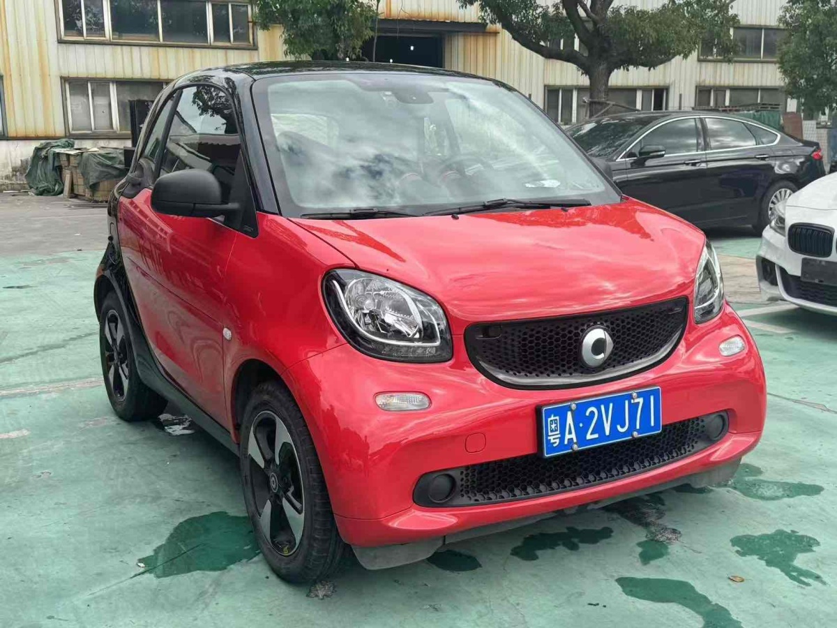 smart fortwo  2015款 1.0L 52千瓦硬頂激情版圖片