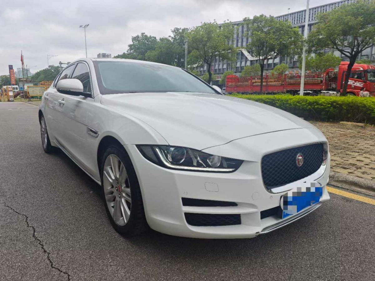 2018年8月捷豹 XE  2018款 2.0T 300PS 四驅(qū)R-Sport運動版