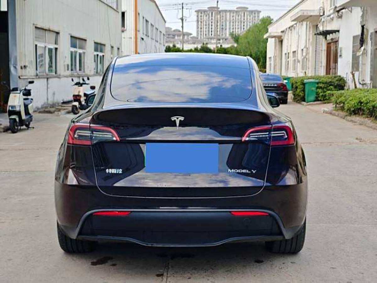 特斯拉 Model Y  2023款 煥新版 后輪驅(qū)動(dòng)圖片