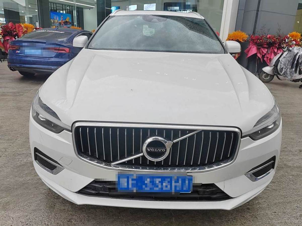 沃爾沃 XC60  2021款 T5 四驅(qū)智逸豪華版圖片