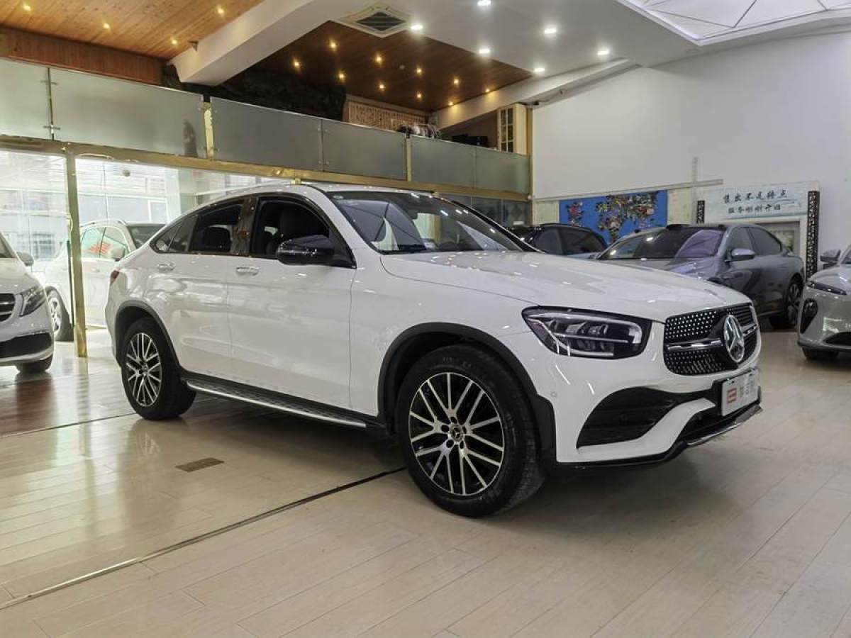 奔馳 奔馳GLC  2022款 改款 GLC 300 4MATIC 轎跑SUV圖片