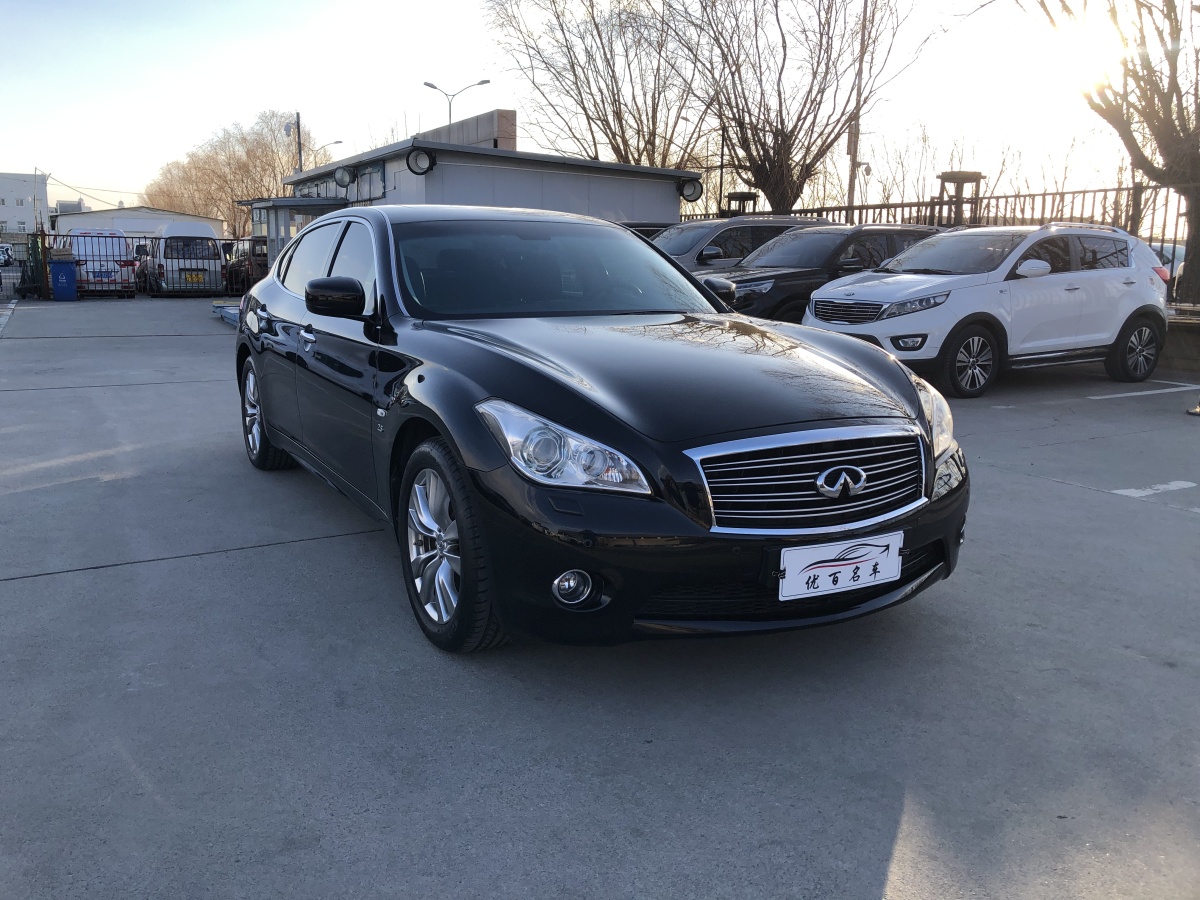 英菲尼迪 Q70  2013款 Q70L 2.5L 雅致版圖片