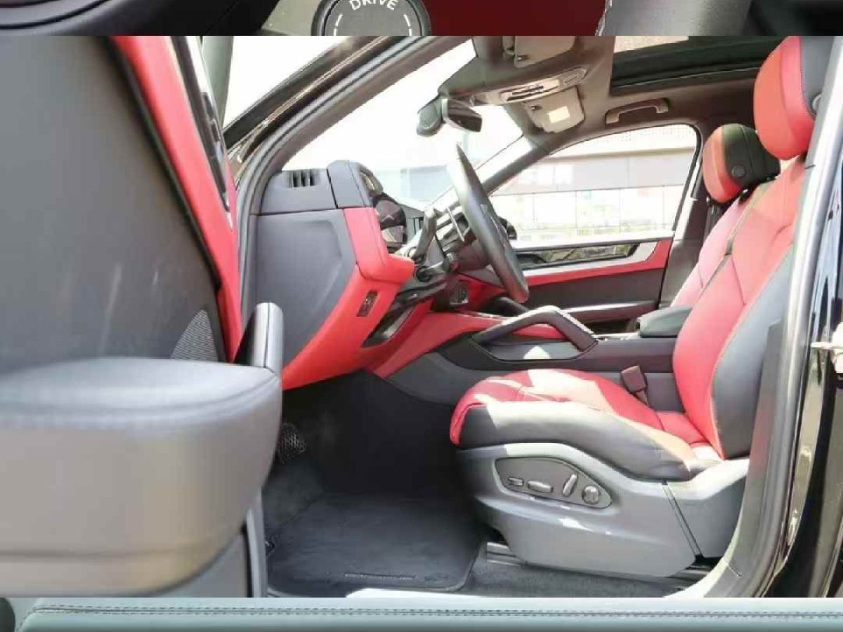 保時捷 911  2024款 Turbo 3.7T 50周年紀(jì)念版圖片