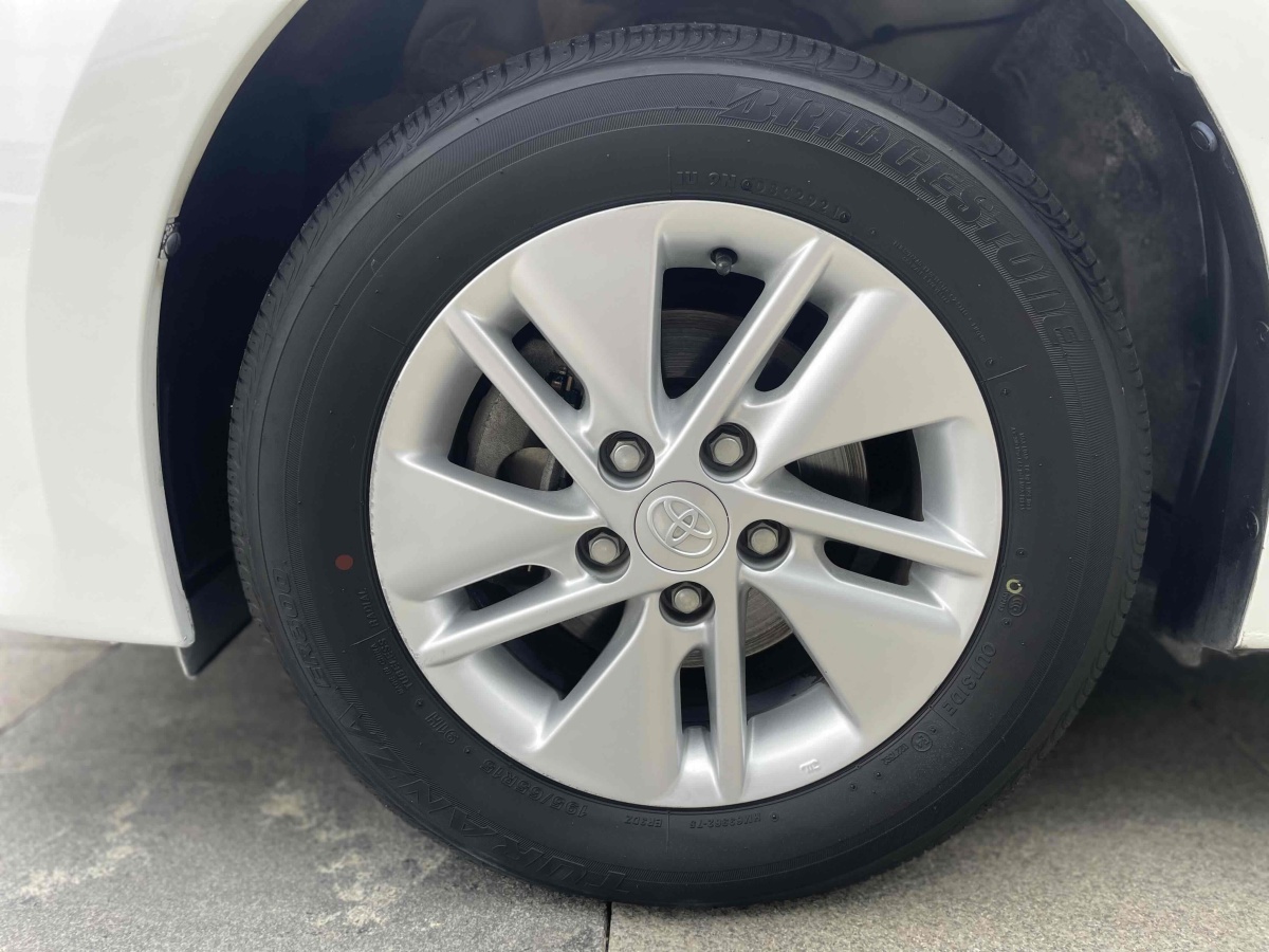 2015年5月豐田 卡羅拉  2014款 1.6L CVT GL-i