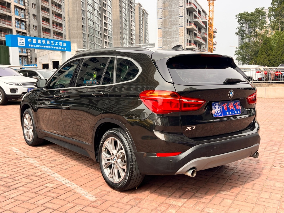 寶馬 寶馬X1  2018款 sDrive20Li 領(lǐng)先型圖片