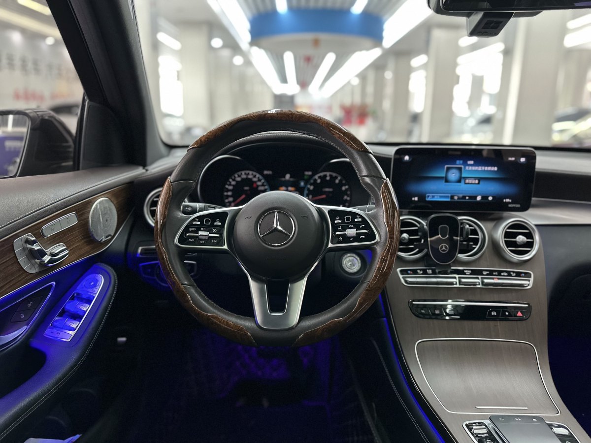 2021年10月奔馳 奔馳GLC  2021款 GLC 300 L 4MATIC 動(dòng)感型