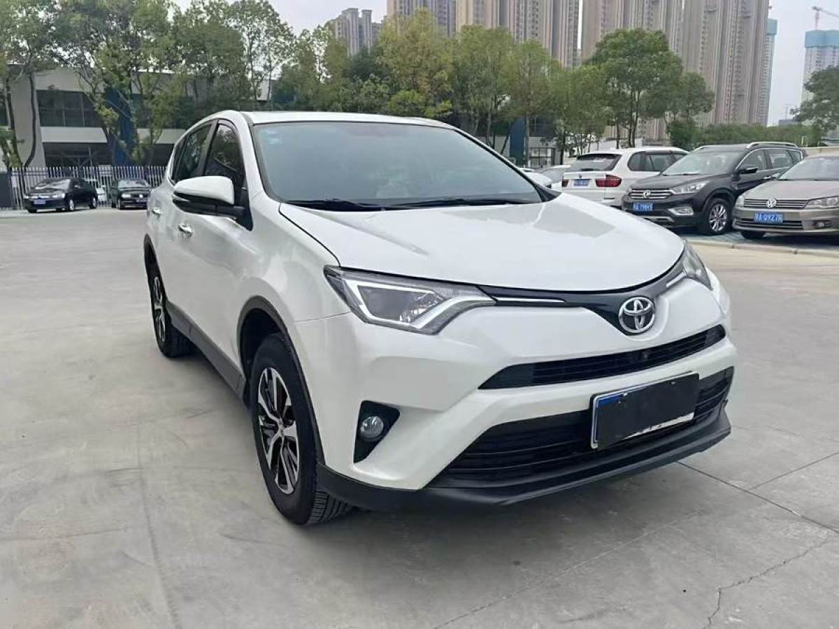 2019年9月豐田 RAV4榮放  2019款 2.0L CVT兩驅(qū)風(fēng)尚X限量版 國VI