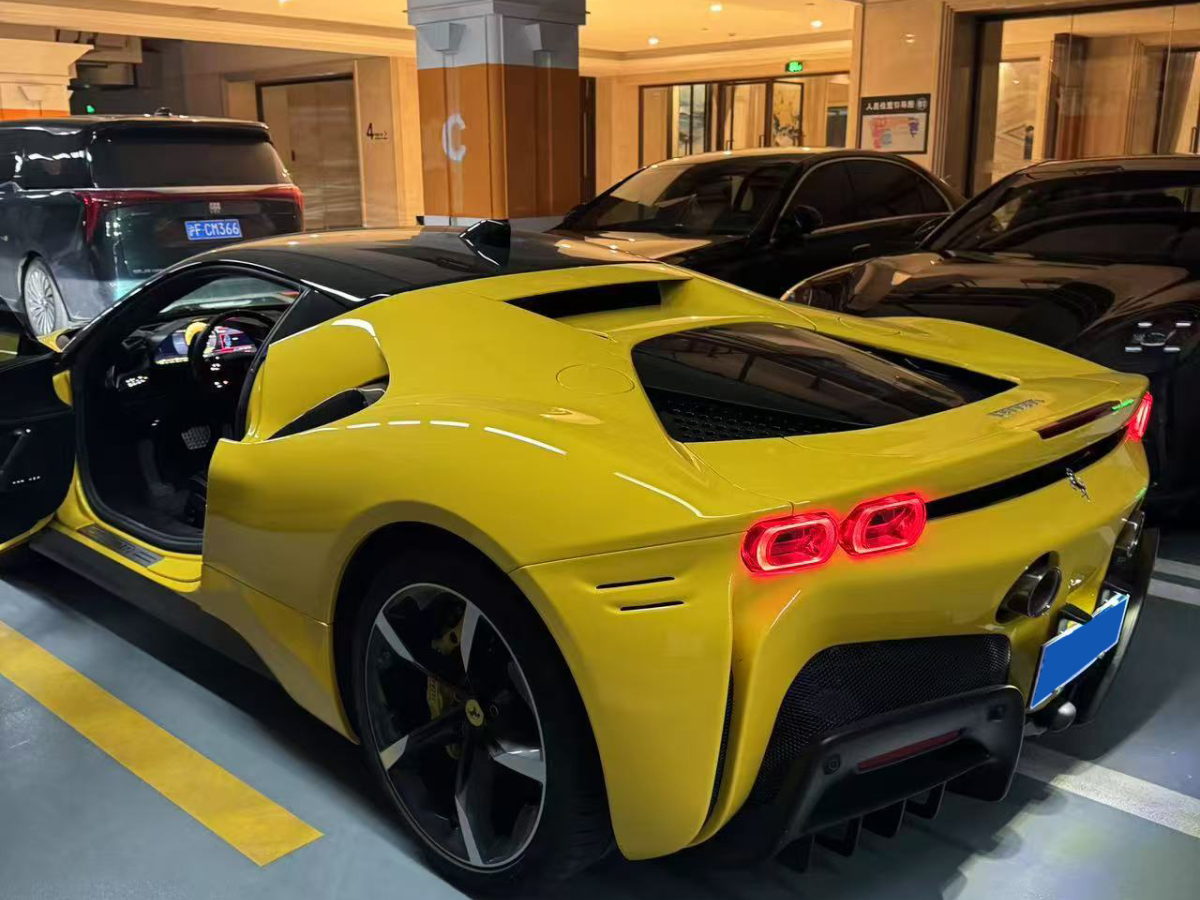 法拉利 SF90 Stradale  2021款 3.9T V8 Spider圖片