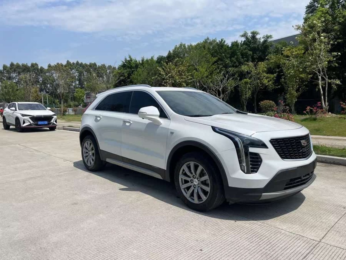 凱迪拉克 XT4  2020款 改款 28T 四驅(qū)領(lǐng)先型圖片