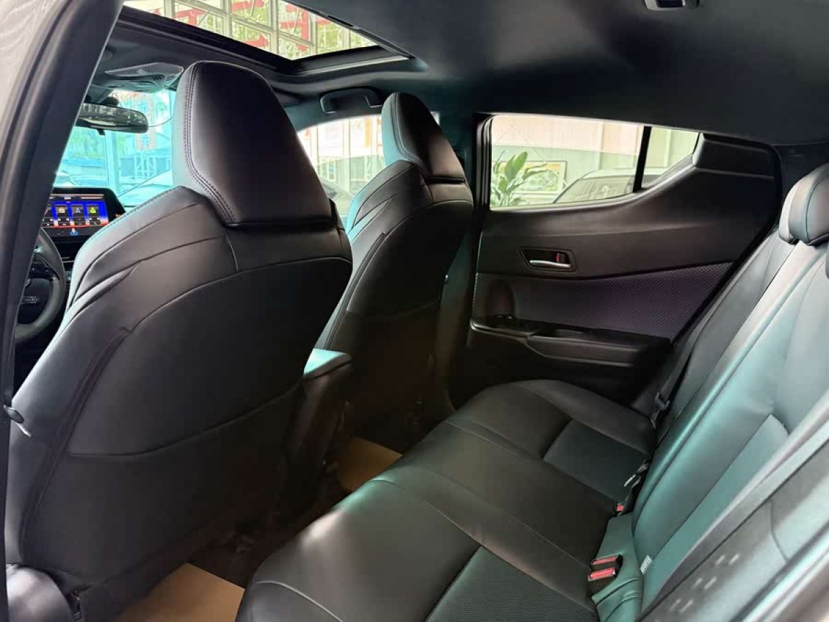豐田 C-HR  2021款 2.0L 舒適版圖片