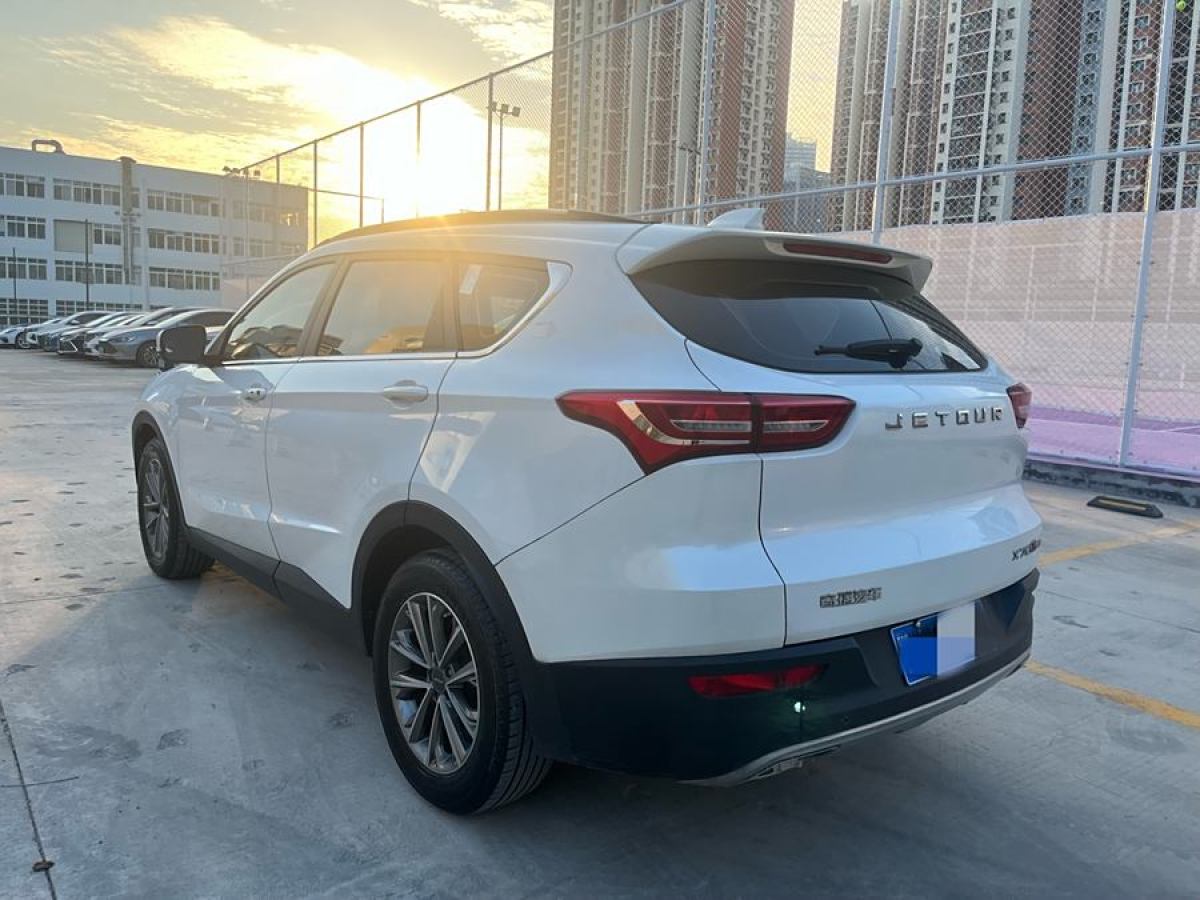 捷途 X70S  2019款 1.5T 自動(dòng)探途版圖片