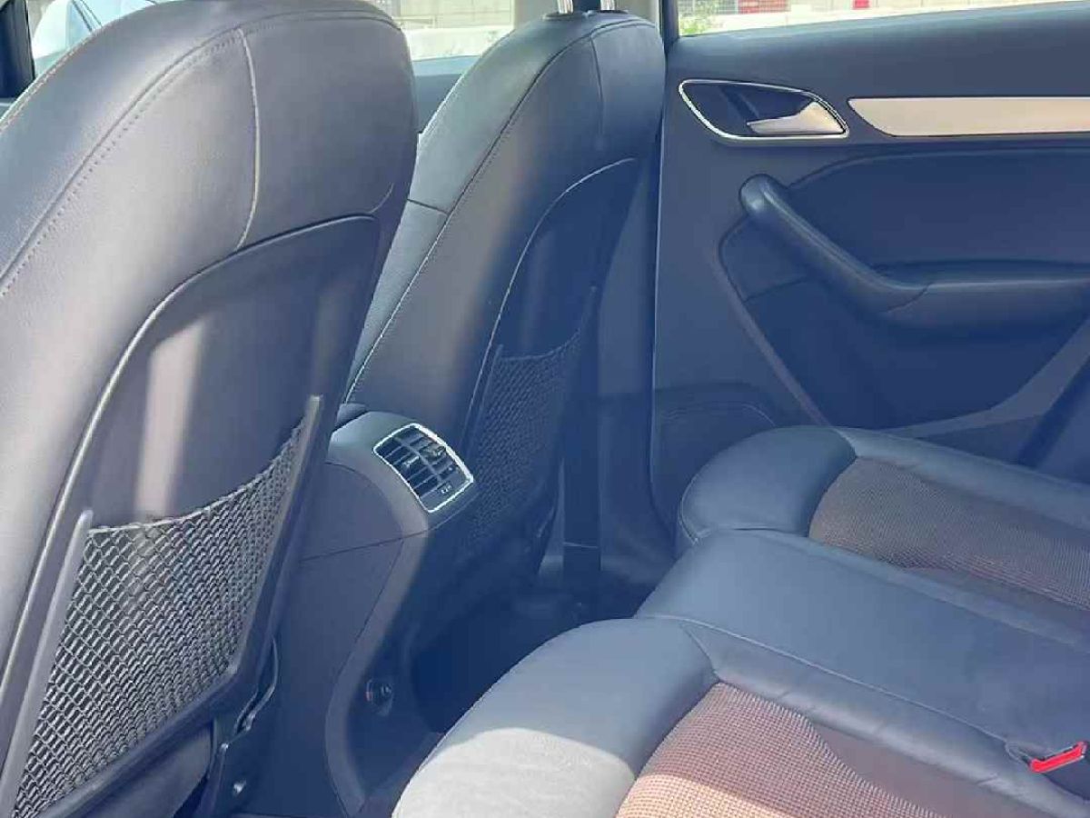 奧迪 奧迪Q3  2019款  35 TFSI 時尚動感型圖片