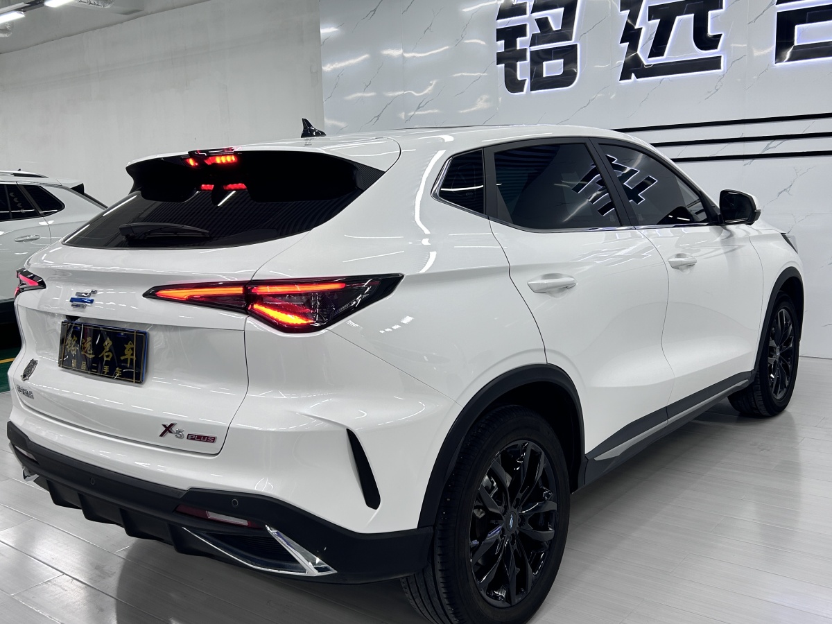 長(zhǎng)安歐尚 長(zhǎng)安歐尚X5 PLUS  2023款 改款 1.5T DCT卓越型圖片