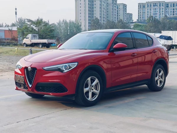 阿尔法·罗密欧 Stelvio  2017款 2.0T 200HP 精英版